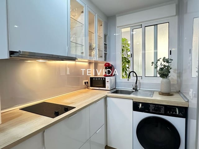 1 soveværelse Lejlighed til leje i Puerto Santiago, Santiago del Teide med swimmingpool garage - € 1.300 (Ref: 10033413)