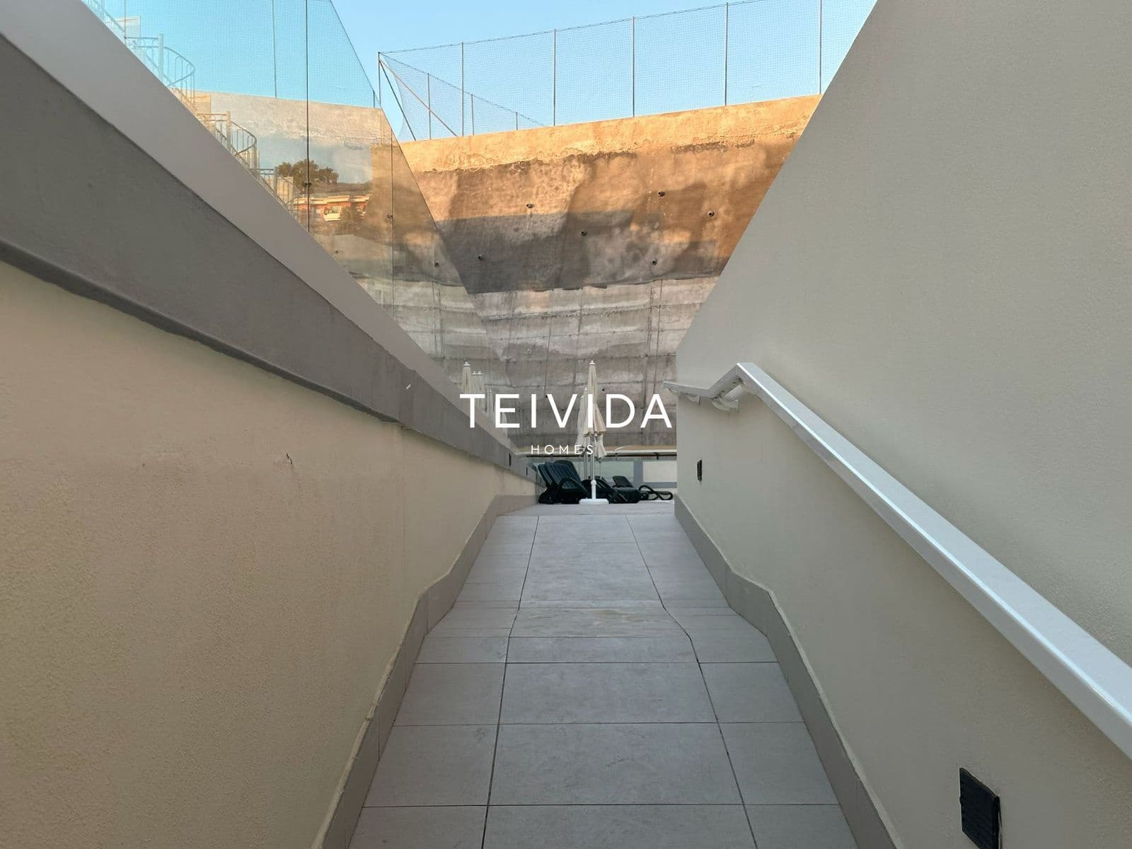 1 makuuhuone Asunto vuokrattavana paikassa Puerto Santiago mukana uima-altaan 
autotalli - 1 300 € (Ref: 10033413)