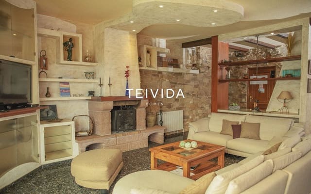 4 chambre Villa/Maison à vendre à La Esperanza, El Rosario avec piscine - 700 000 € (Ref: 10034477)
