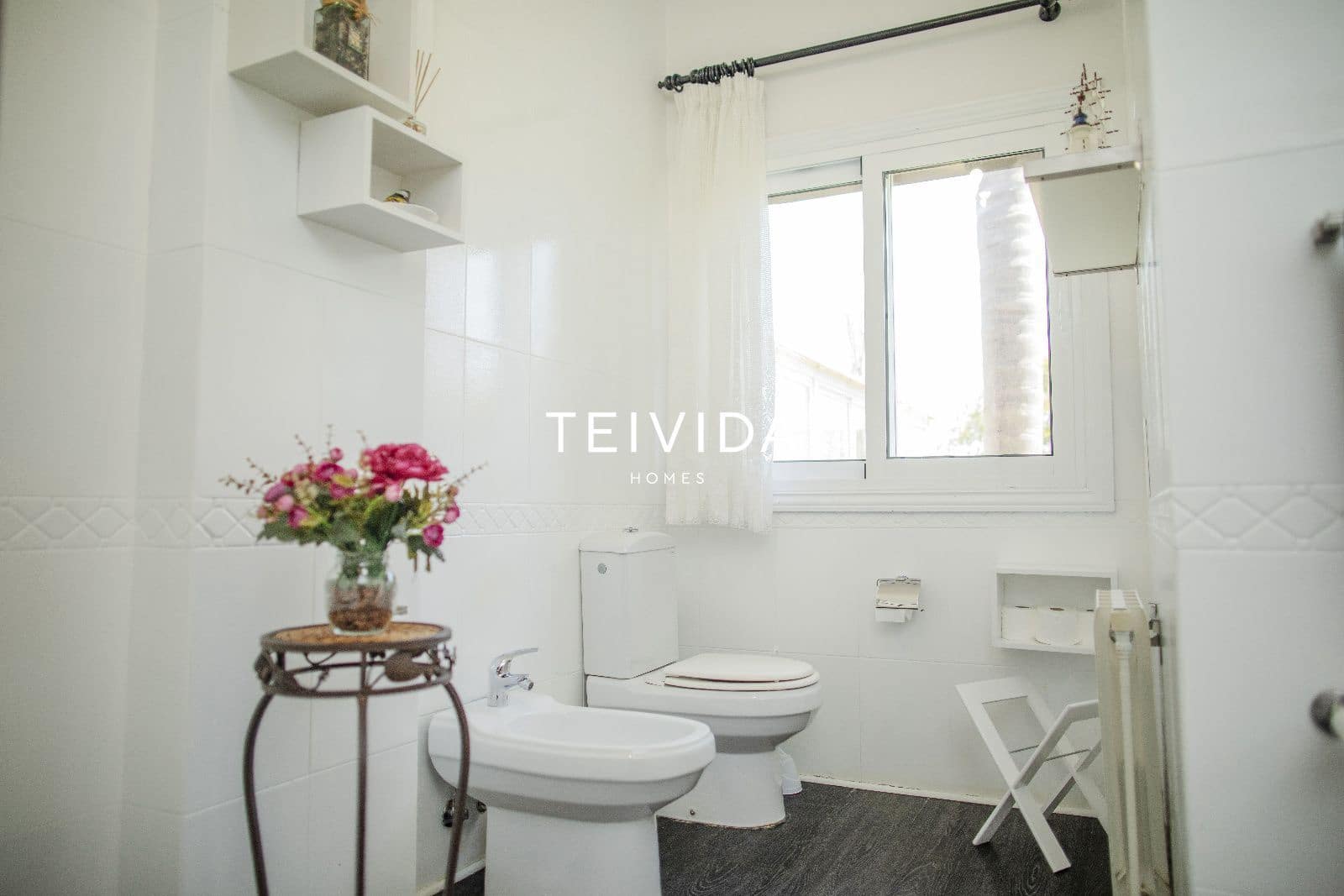 4 chambre Villa/Maison à vendre à La Esperanza avec piscine - 700 000 € (Ref: 10034477)