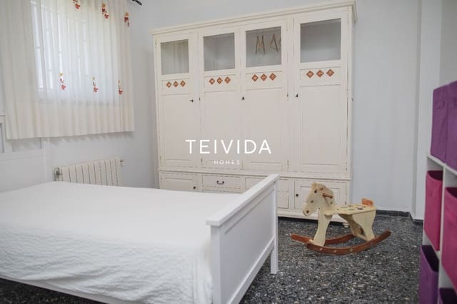 4 chambre Villa/Maison à vendre à La Esperanza, El Rosario avec piscine - 700 000 € (Ref: 10034477)