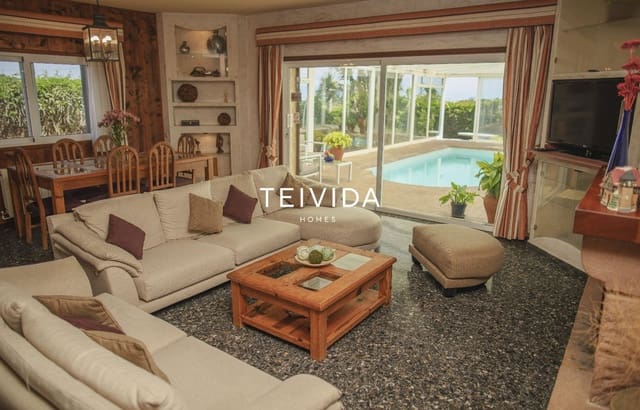 4 chambre Villa/Maison à vendre à La Esperanza, El Rosario avec piscine - 700 000 € (Ref: 10034477)