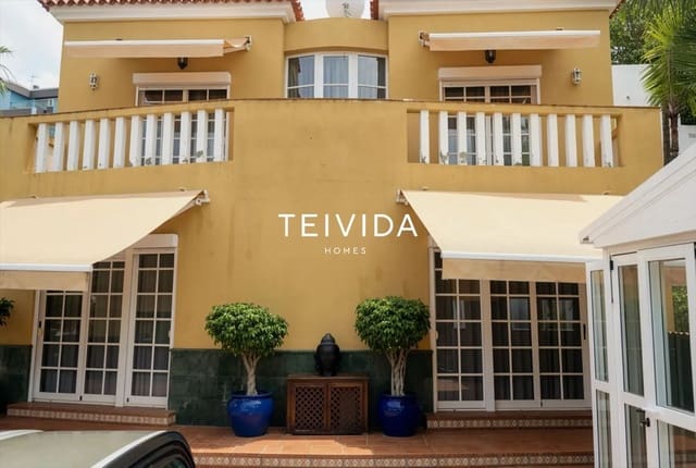 3 Zimmer Villa zu verkaufen in El Sauzal mit Pool Garage - 756.000 € (Ref: 10034478)