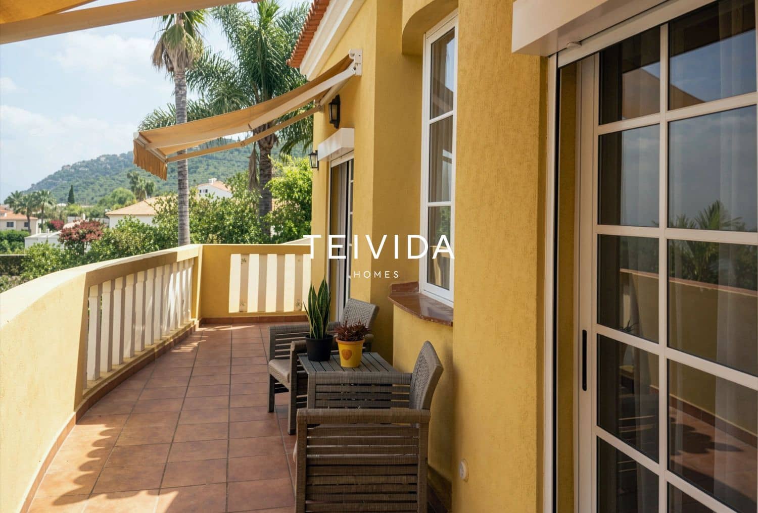3 Zimmer Villa zu verkaufen in El Sauzal mit Pool Garage - 756.000 € (Ref: 10034478)