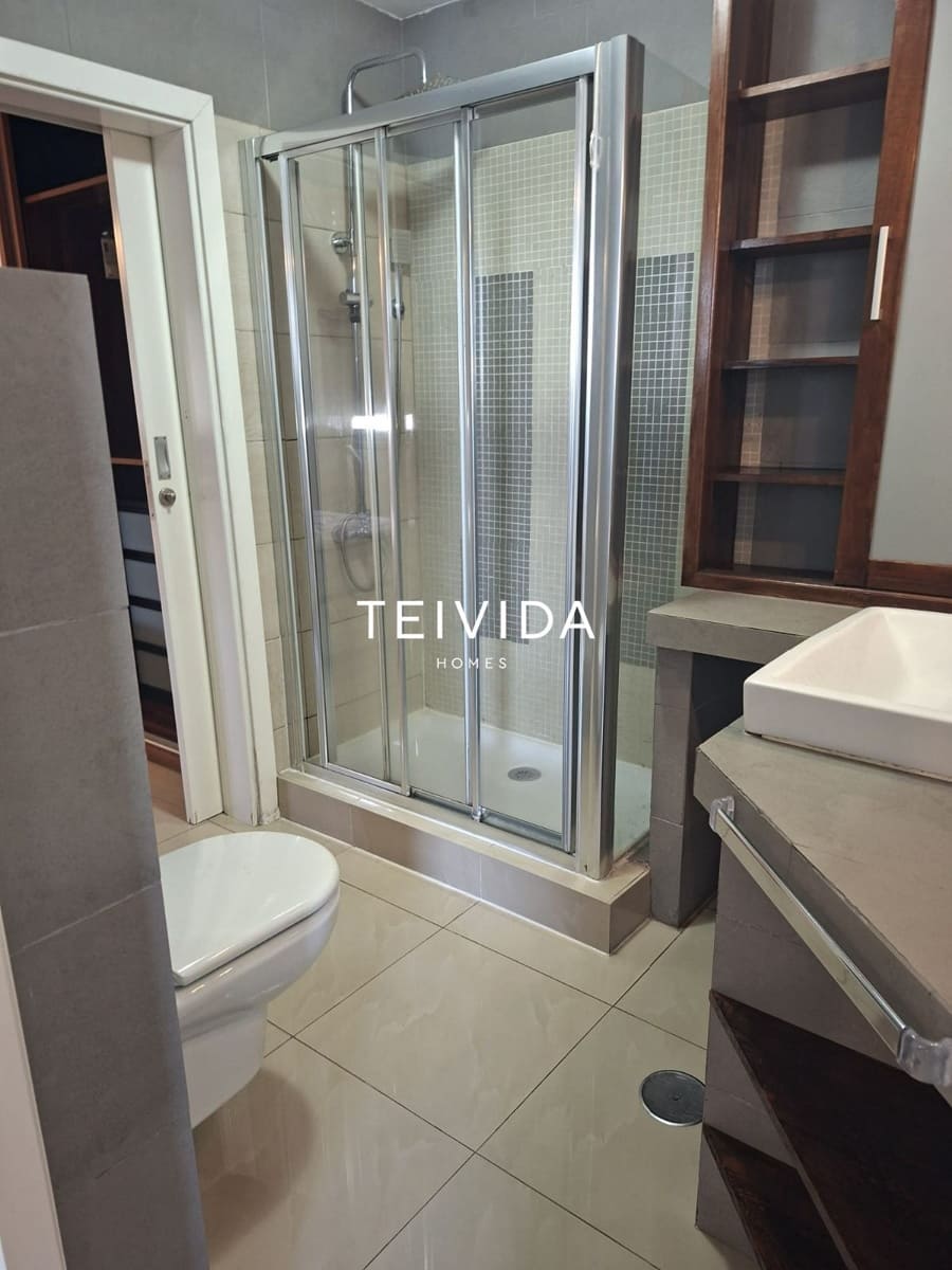 2 quarto Apartamento para arrendar em Santa Cruz de Tenerife - 1 200 € (Ref: 10042209)