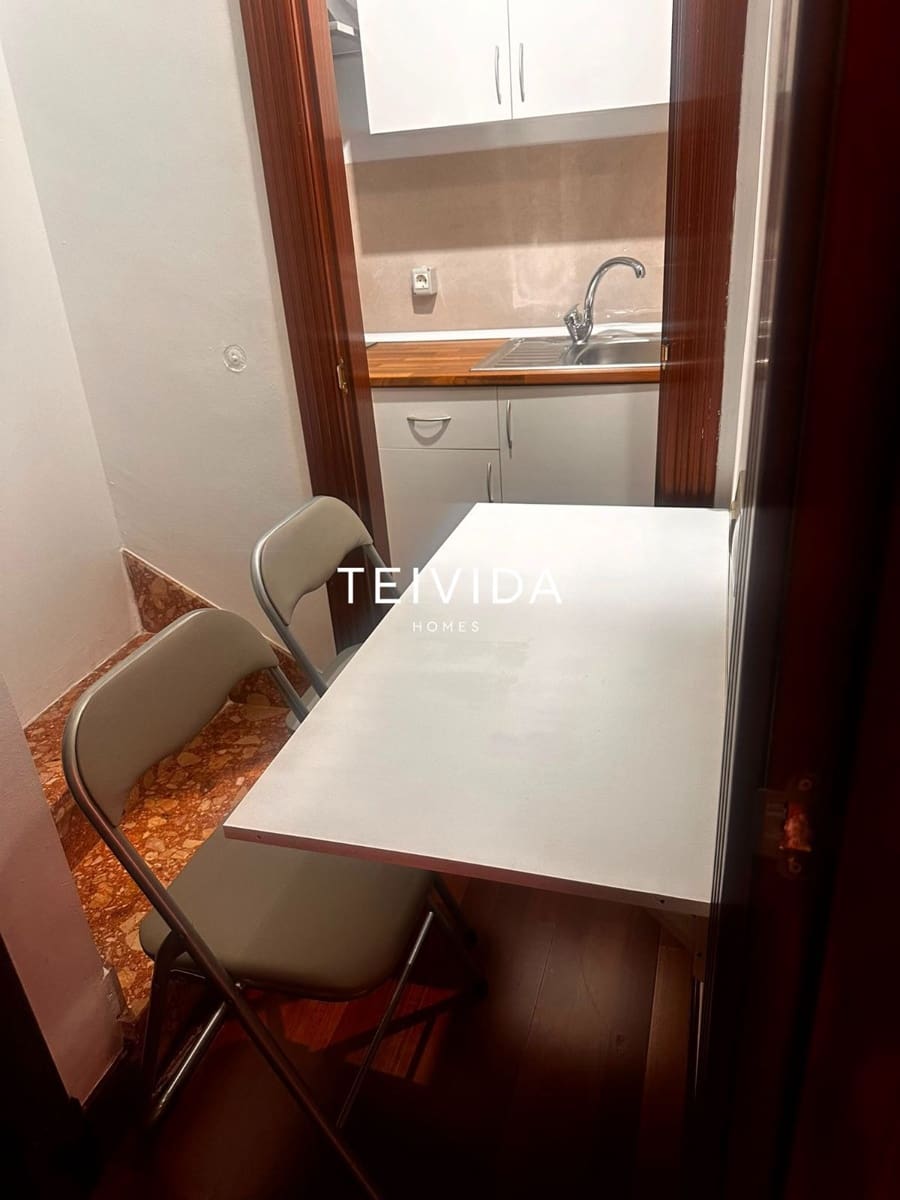 2 sovrum Lägenhet att hyra i El Madronal med garage - 1 200 € (Ref: 10042211)