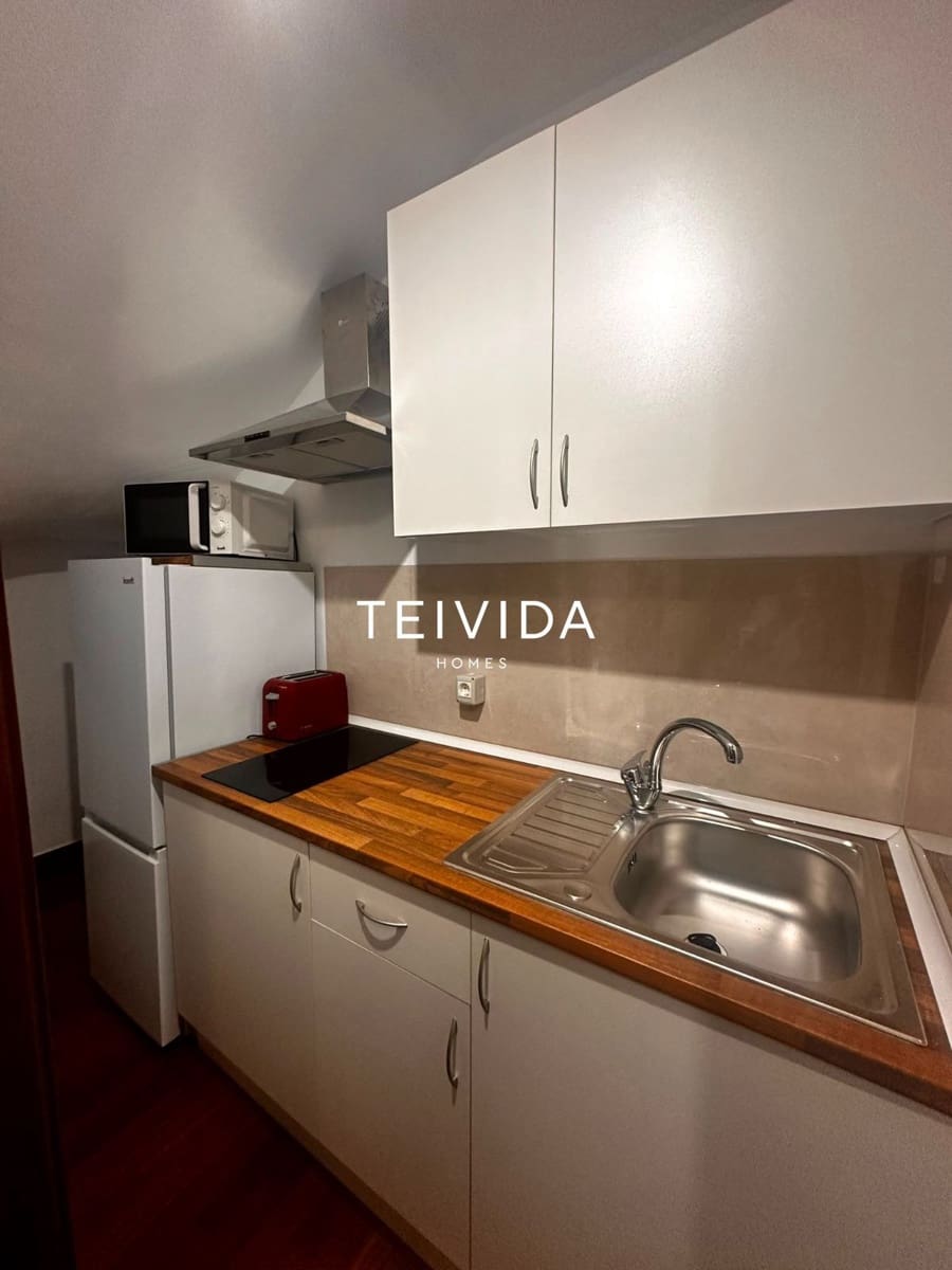 2 sovrum Lägenhet att hyra i El Madronal med garage - 1 200 € (Ref: 10042211)