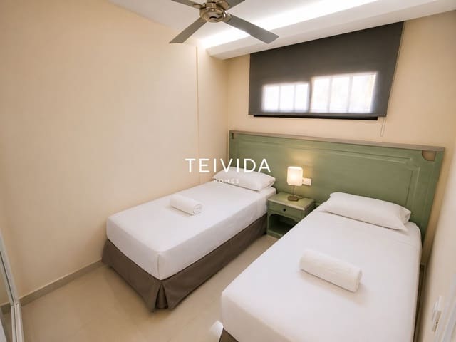 2 chambre Appartement à vendre à Callao Salvaje, Adeje avec piscine - 365 000 € (Ref: 10043600)