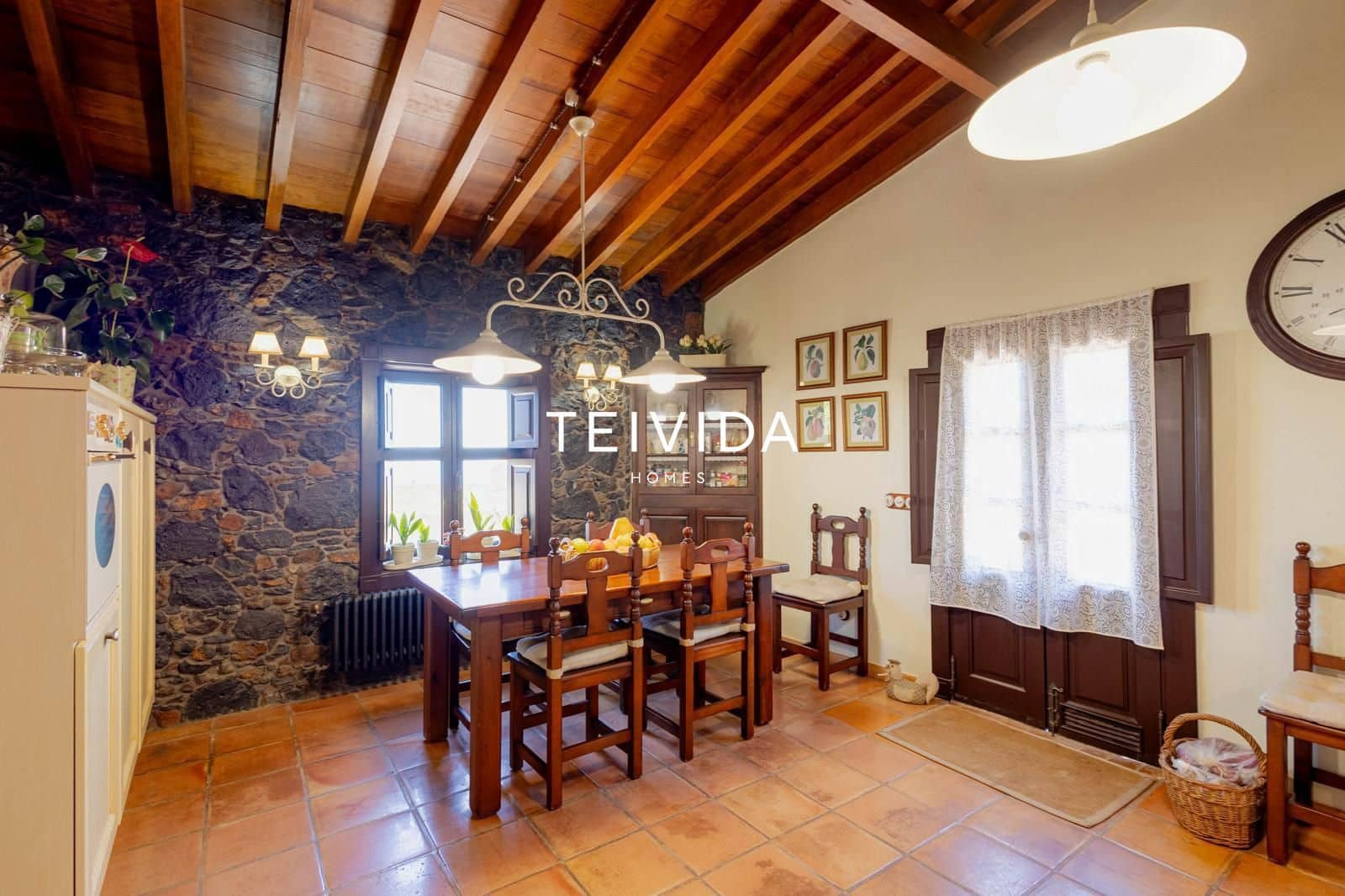 2 Zimmer Villa zu verkaufen in La Esperanza mit Pool Garage - 730.000 € (Ref: 10050443)
