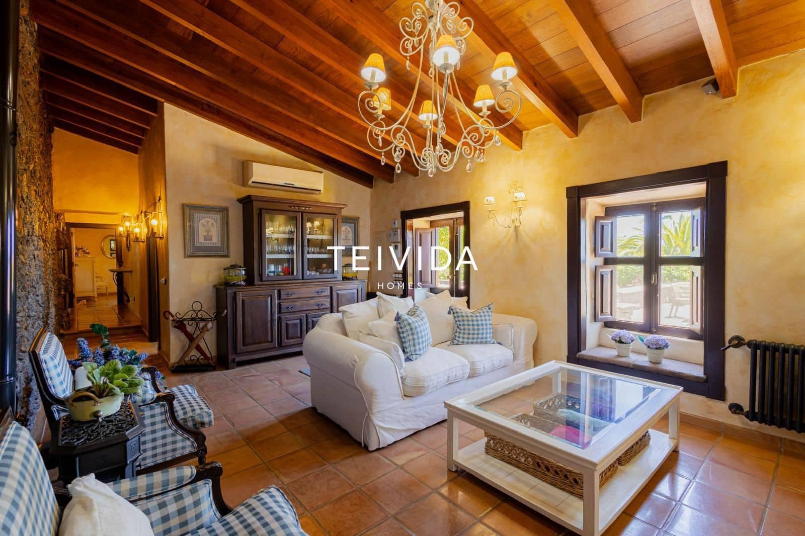 2 Zimmer Villa zu verkaufen in La Esperanza mit Pool Garage - 730.000 € (Ref: 10050443)