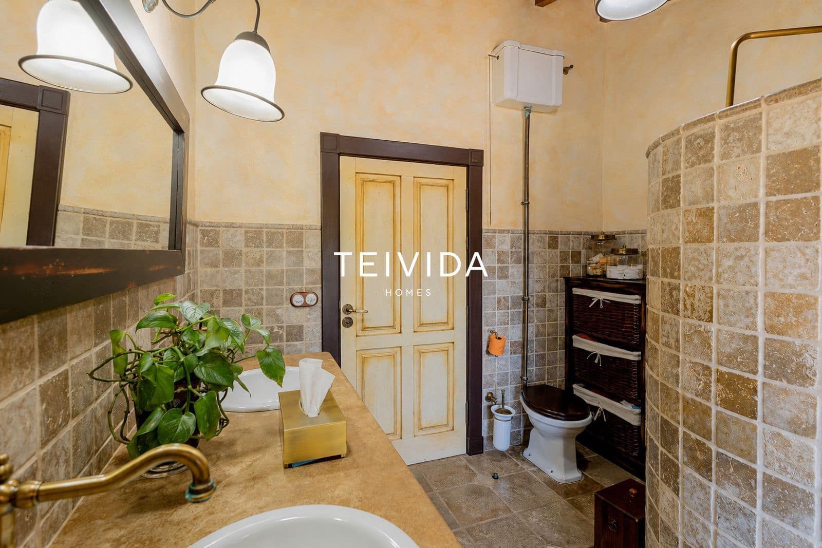 2 Zimmer Villa zu verkaufen in La Esperanza mit Pool Garage - 730.000 € (Ref: 10050443)