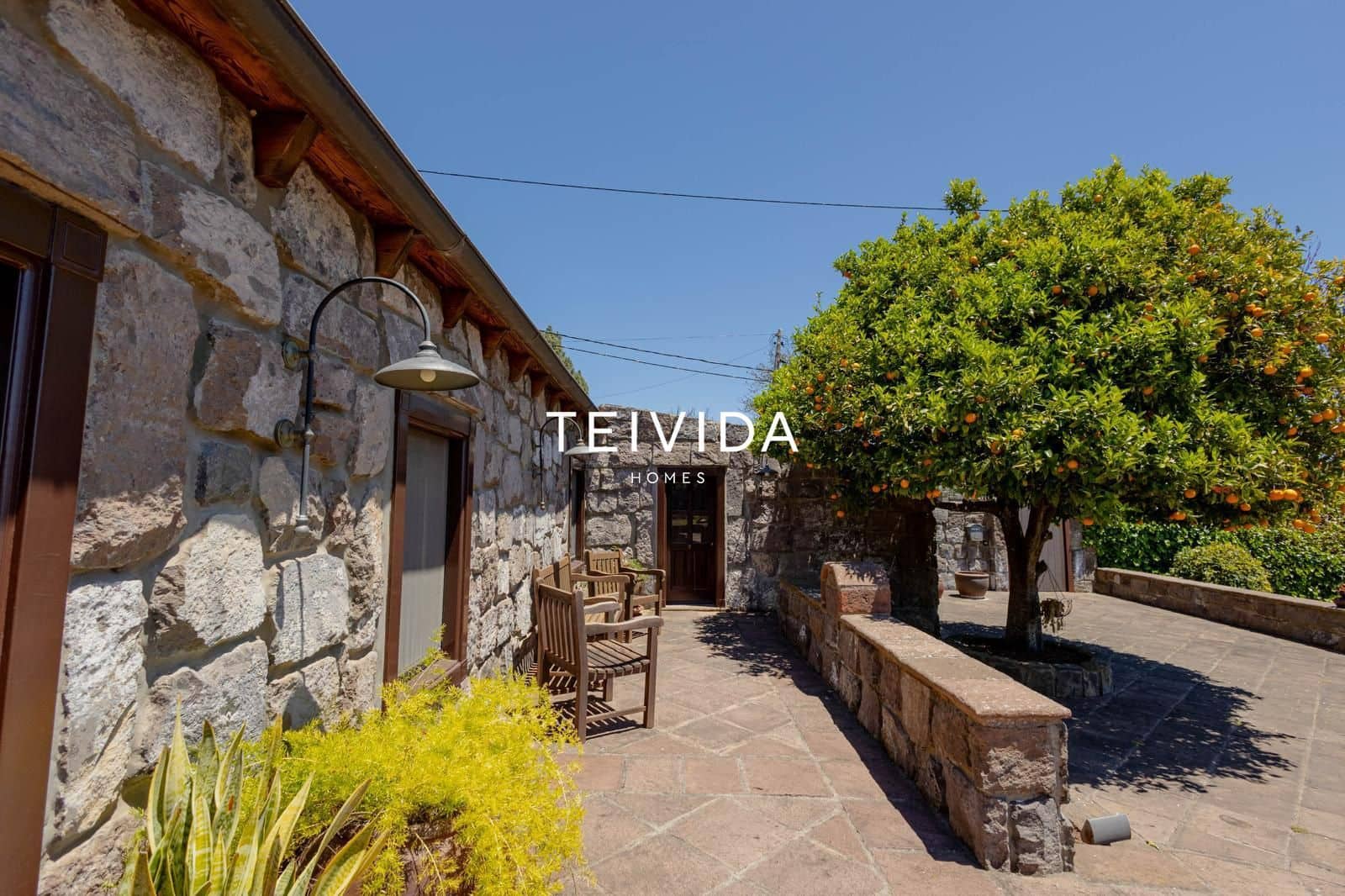 2 Zimmer Villa zu verkaufen in La Esperanza mit Pool Garage - 730.000 € (Ref: 10050443)