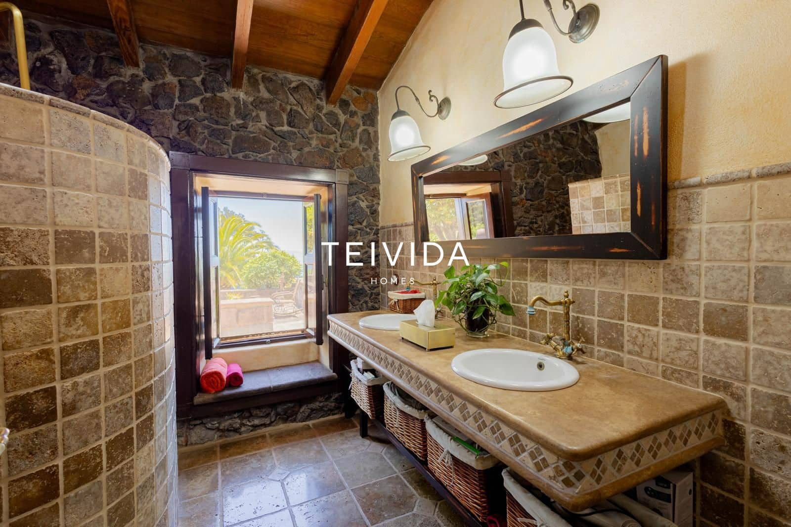 2 Zimmer Villa zu verkaufen in La Esperanza mit Pool Garage - 730.000 € (Ref: 10050443)