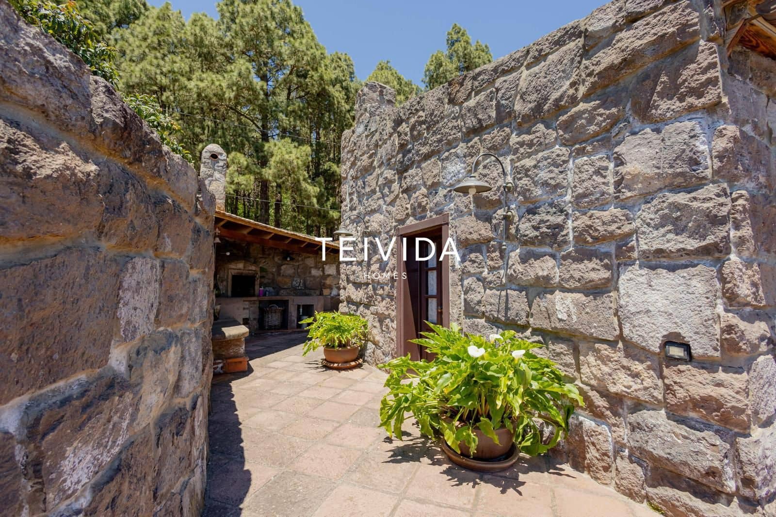 2 Zimmer Villa zu verkaufen in La Esperanza mit Pool Garage - 730.000 € (Ref: 10050443)