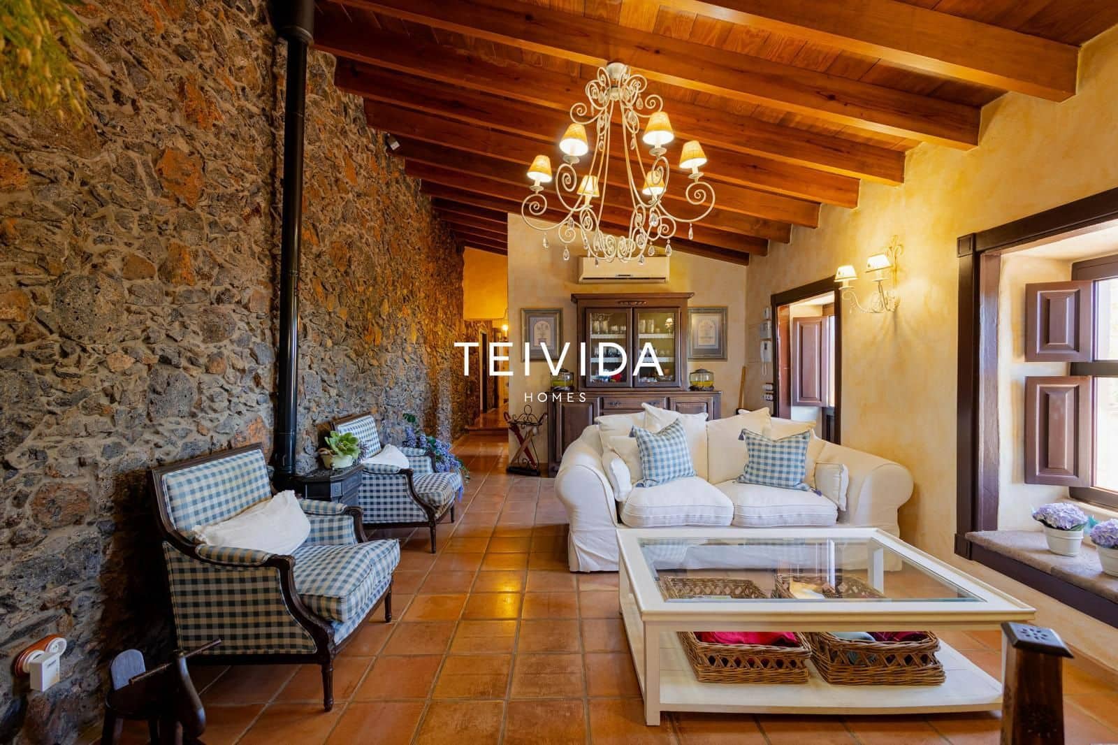 2 Zimmer Villa zu verkaufen in La Esperanza mit Pool Garage - 730.000 € (Ref: 10050443)
