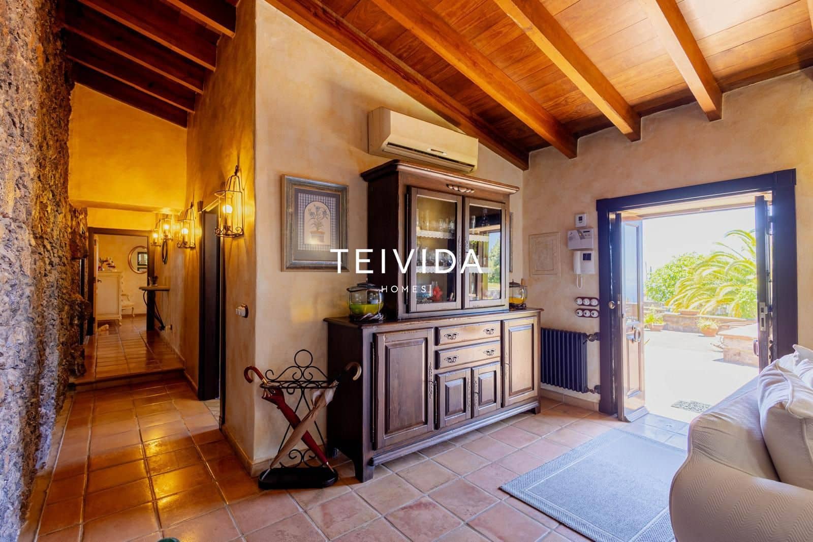 2 Zimmer Villa zu verkaufen in La Esperanza mit Pool Garage - 730.000 € (Ref: 10050443)