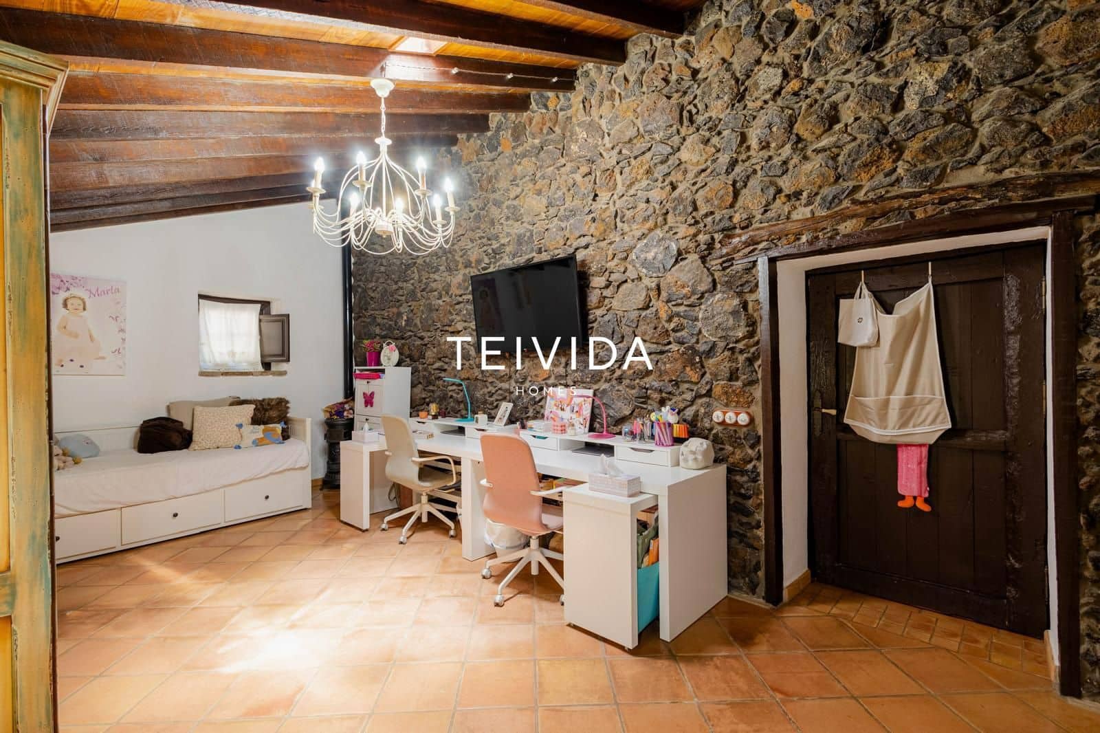 2 Zimmer Villa zu verkaufen in La Esperanza mit Pool Garage - 730.000 € (Ref: 10050443)