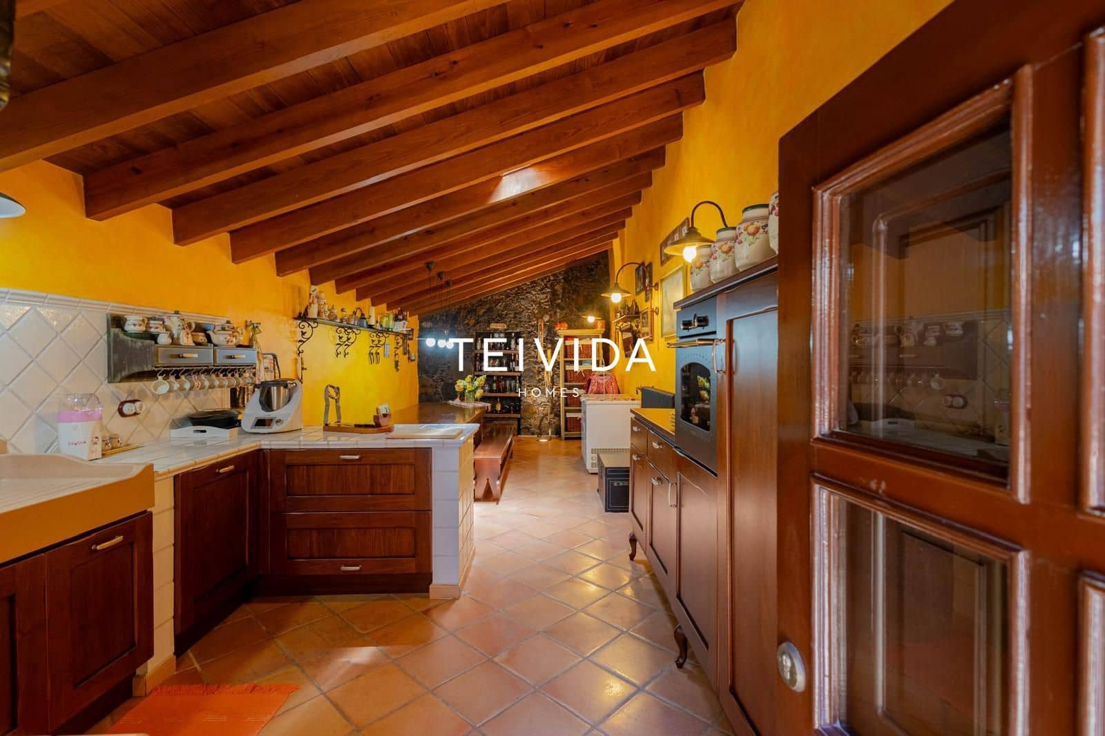 2 Zimmer Villa zu verkaufen in La Esperanza mit Pool Garage - 730.000 € (Ref: 10050443)