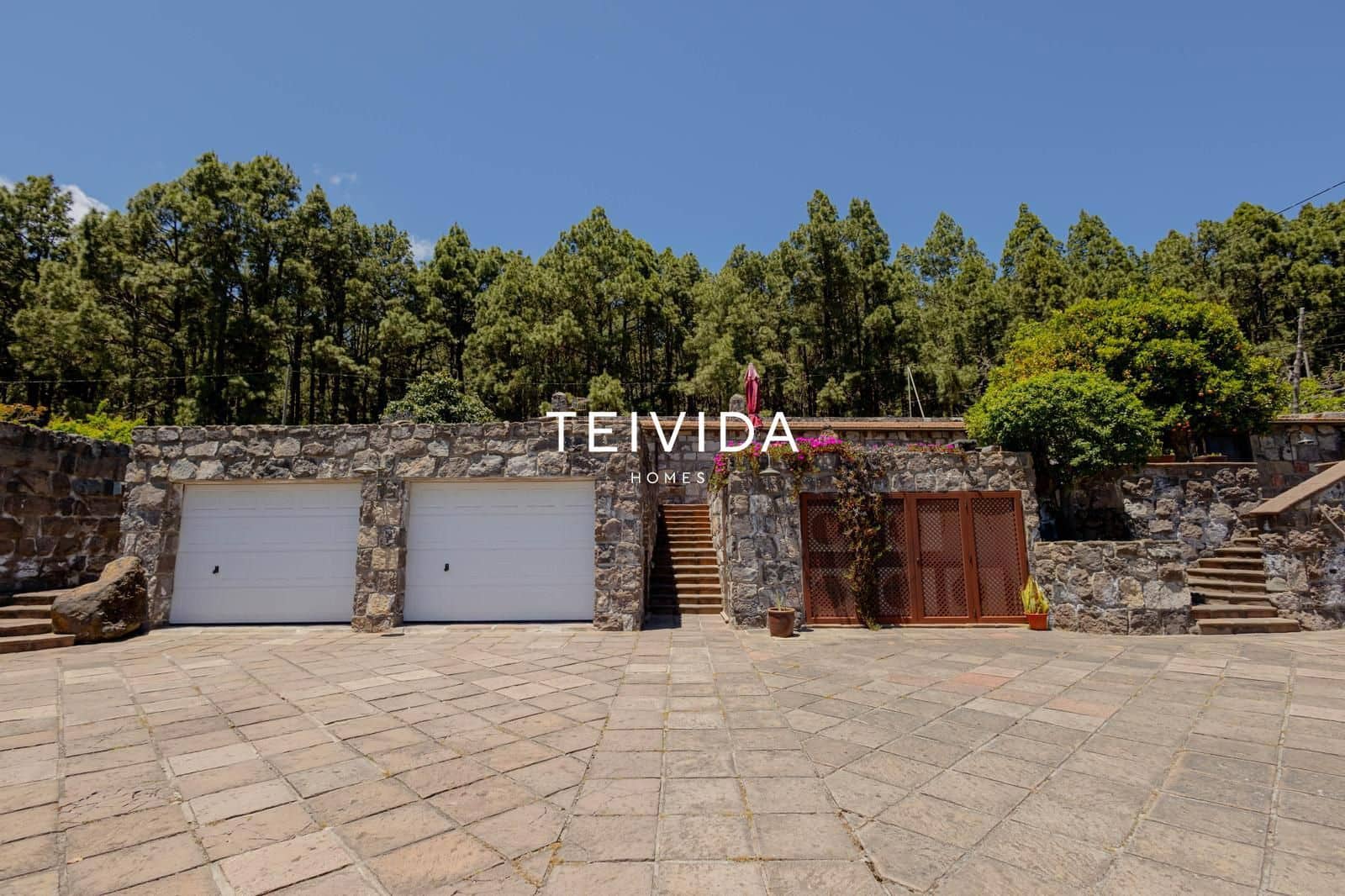 2 Zimmer Villa zu verkaufen in La Esperanza mit Pool Garage - 730.000 € (Ref: 10050443)