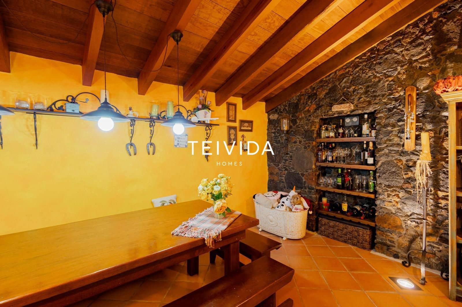 2 Zimmer Villa zu verkaufen in La Esperanza mit Pool Garage - 730.000 € (Ref: 10050443)