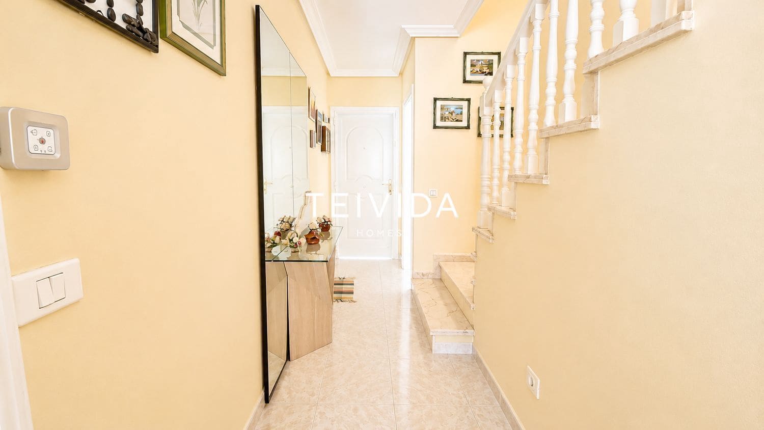 2 soverom Hus til salgs i Costa del Silencio med svømmebasseng garasje - € 441 000 (Ref: 10054431)