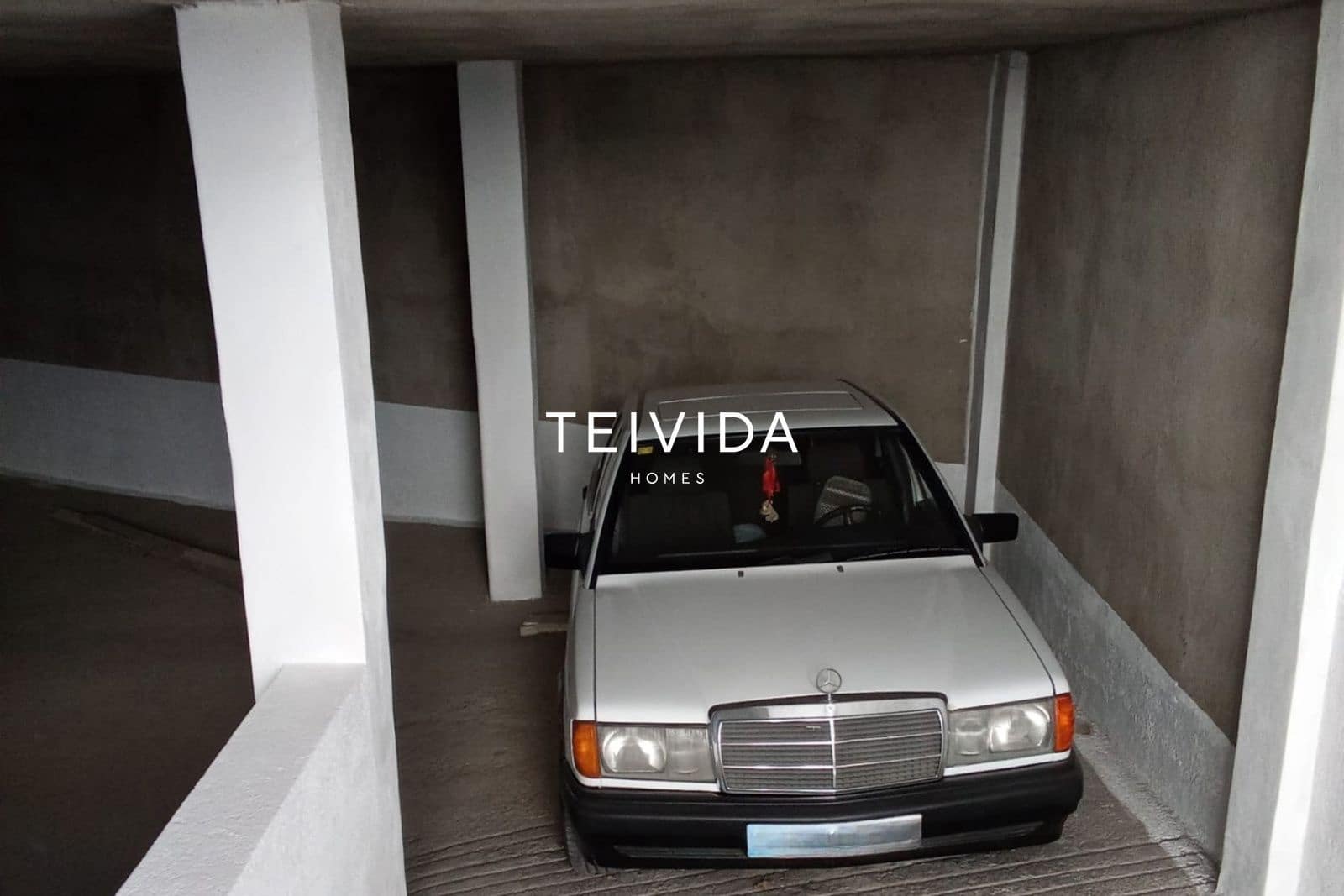 7 slaapkamer Restaurant/bar te koop in Los Olivos met garage - € 1.350.000 (Ref: 10057589)