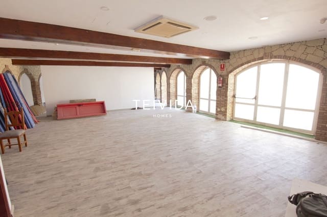 Kommersiell til salgs i Golf del Sur, San Miguel de Abona med garasje - € 270 000 (Ref: 10073338)