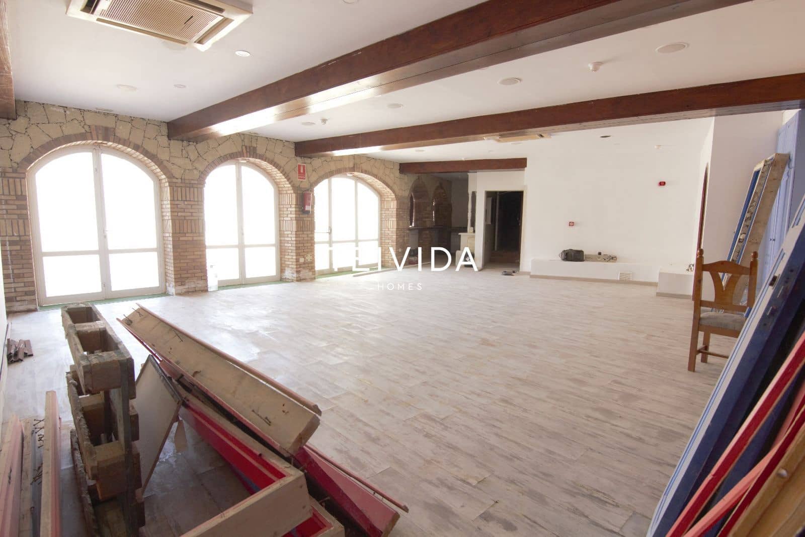 Kommersiell til salgs i Golf del Sur med garasje - € 270 000 (Ref: 10073338)