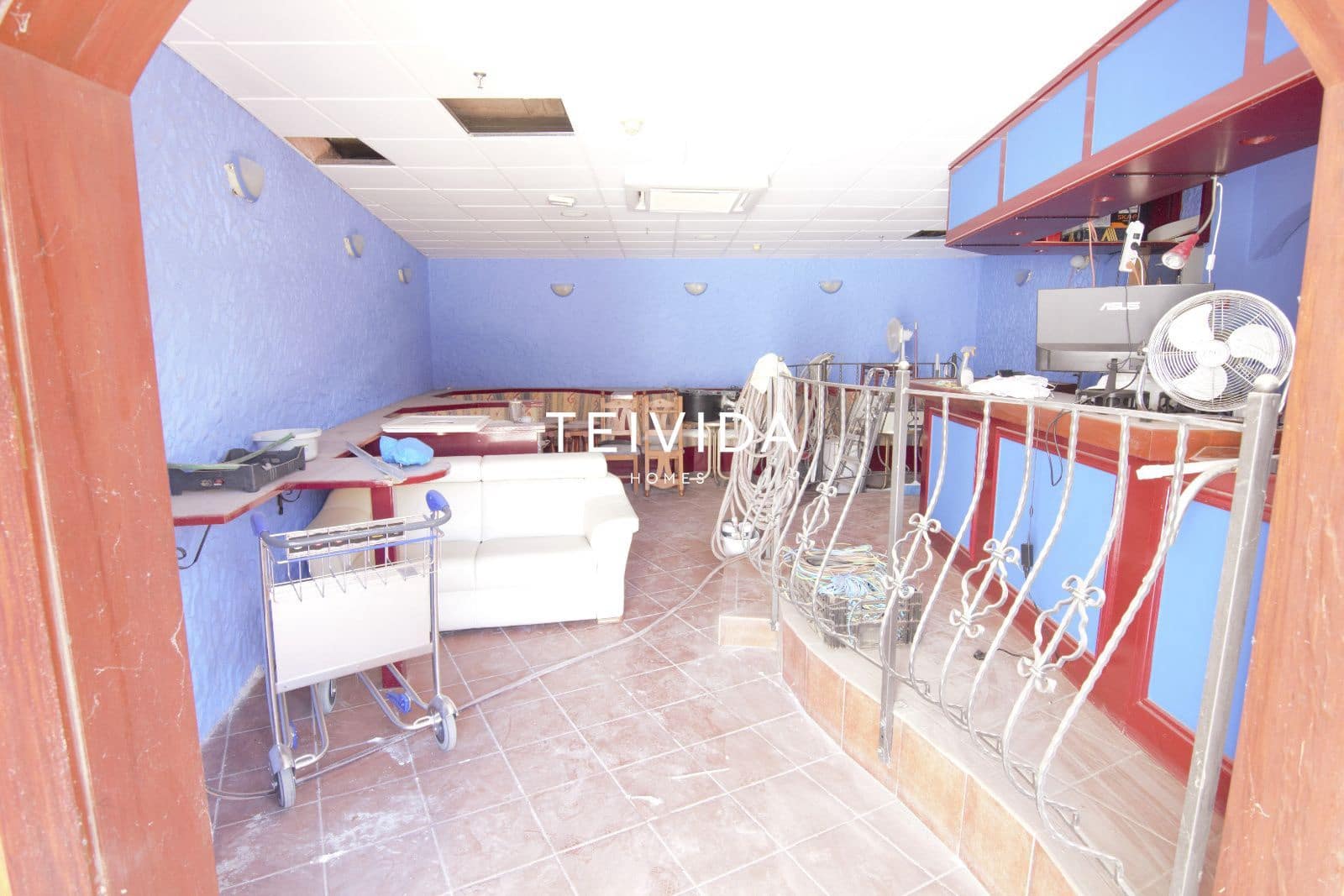 Kommersiell til salgs i Golf del Sur med garasje - € 270 000 (Ref: 10073338)