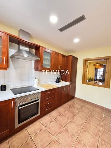 3 slaapkamer Huis te huur in Golf del Sur, San Miguel de Abona met zwembad garage - € 2.600 (Ref: 10079796)