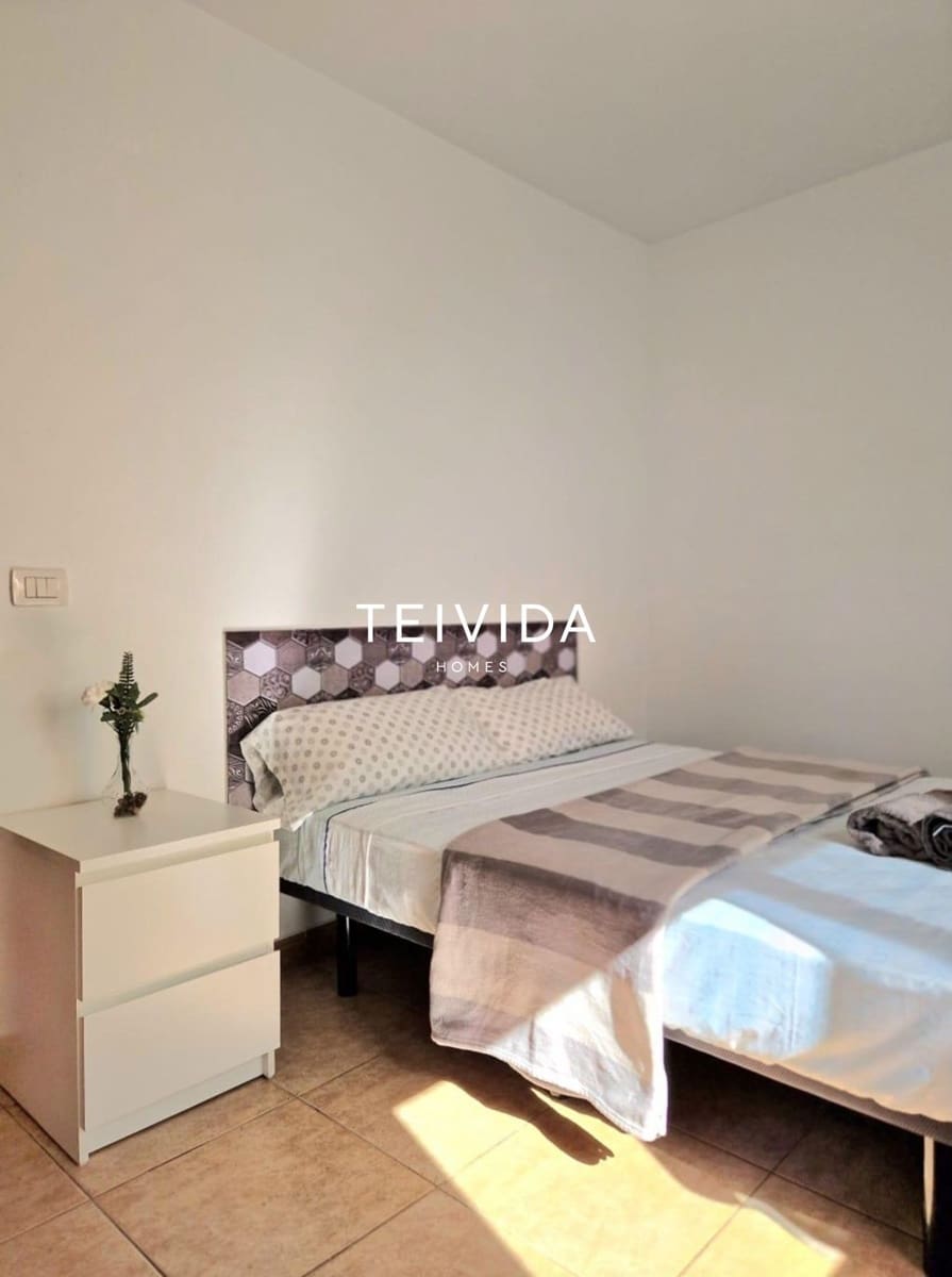 Piso de 3 habitaciones en San Isidro de Abona en alquiler - 1.770 € (Ref: 10079797)