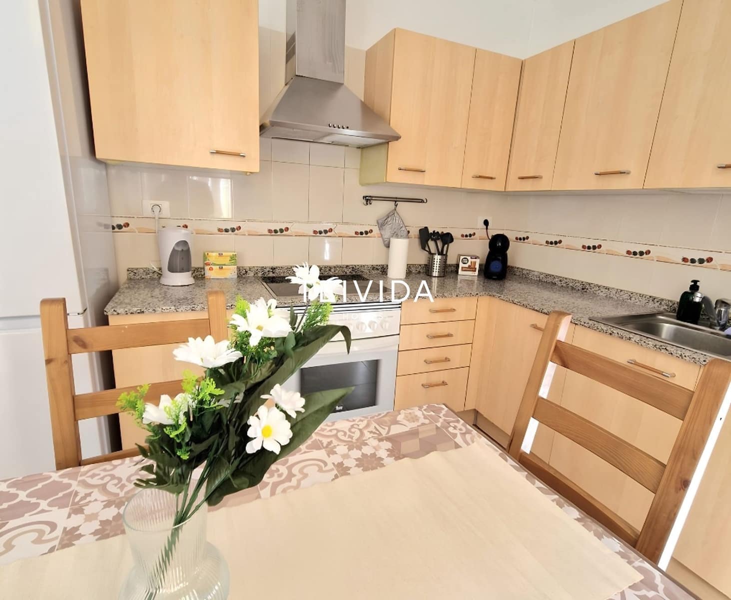 Piso de 3 habitaciones en San Isidro de Abona en alquiler - 1.770 € (Ref: 10079797)