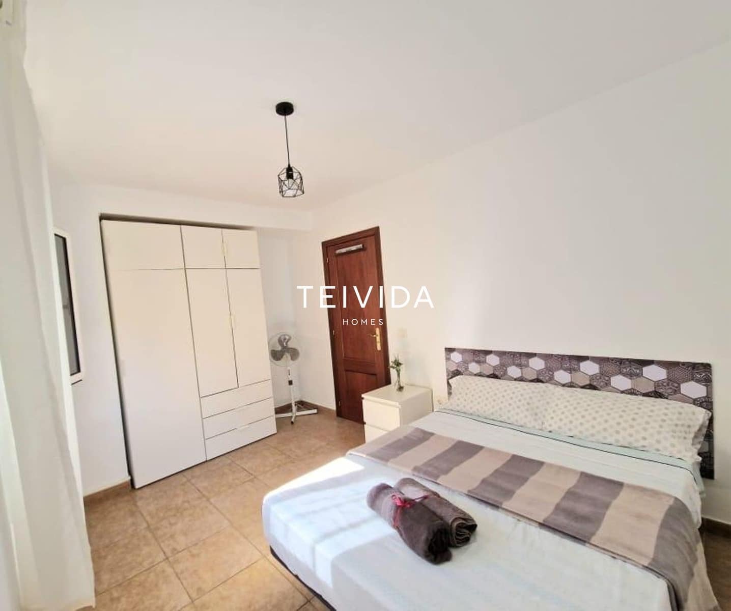 Piso de 3 habitaciones en San Isidro de Abona en alquiler - 1.770 € (Ref: 10079797)