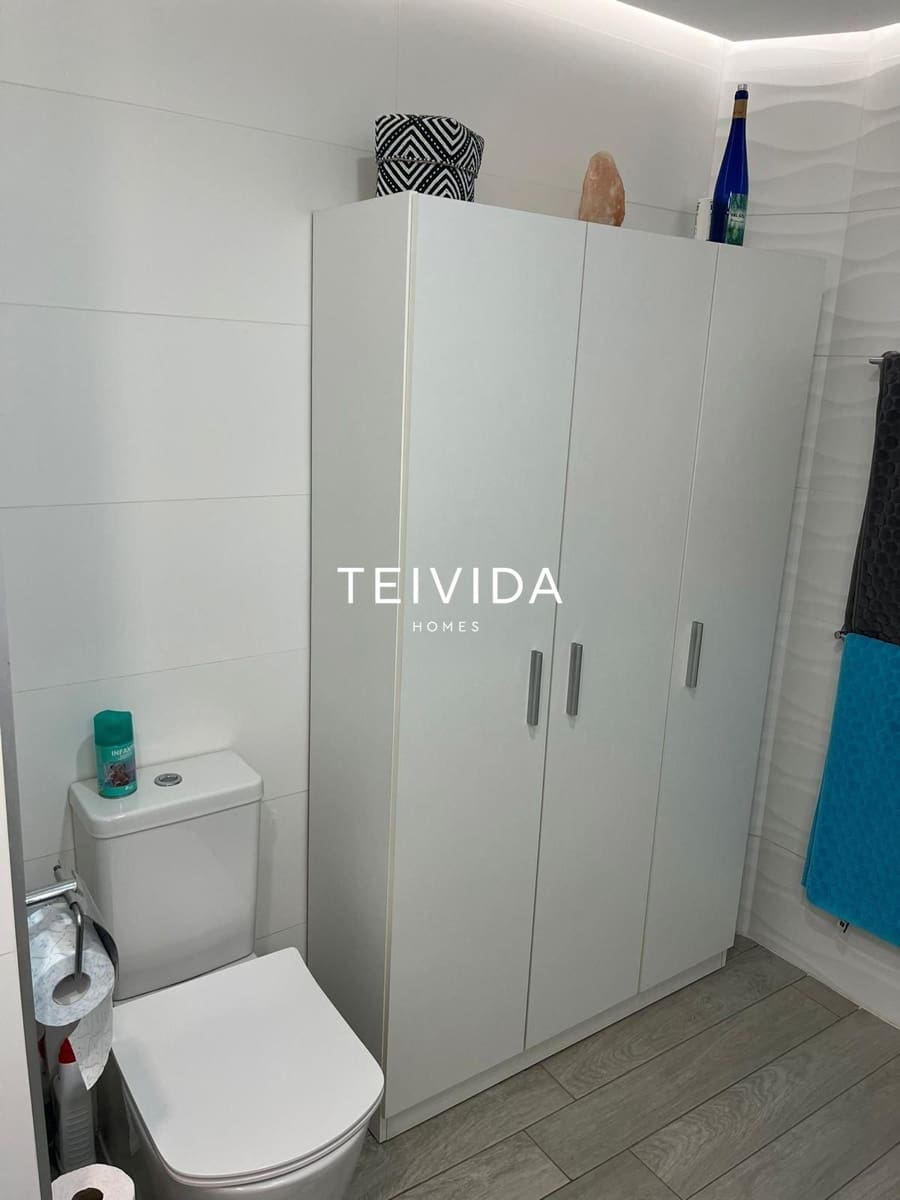2 bedroom Flat for sale in Playa Paraiso with pool garage - € 650,000 (Ref: 10079928)