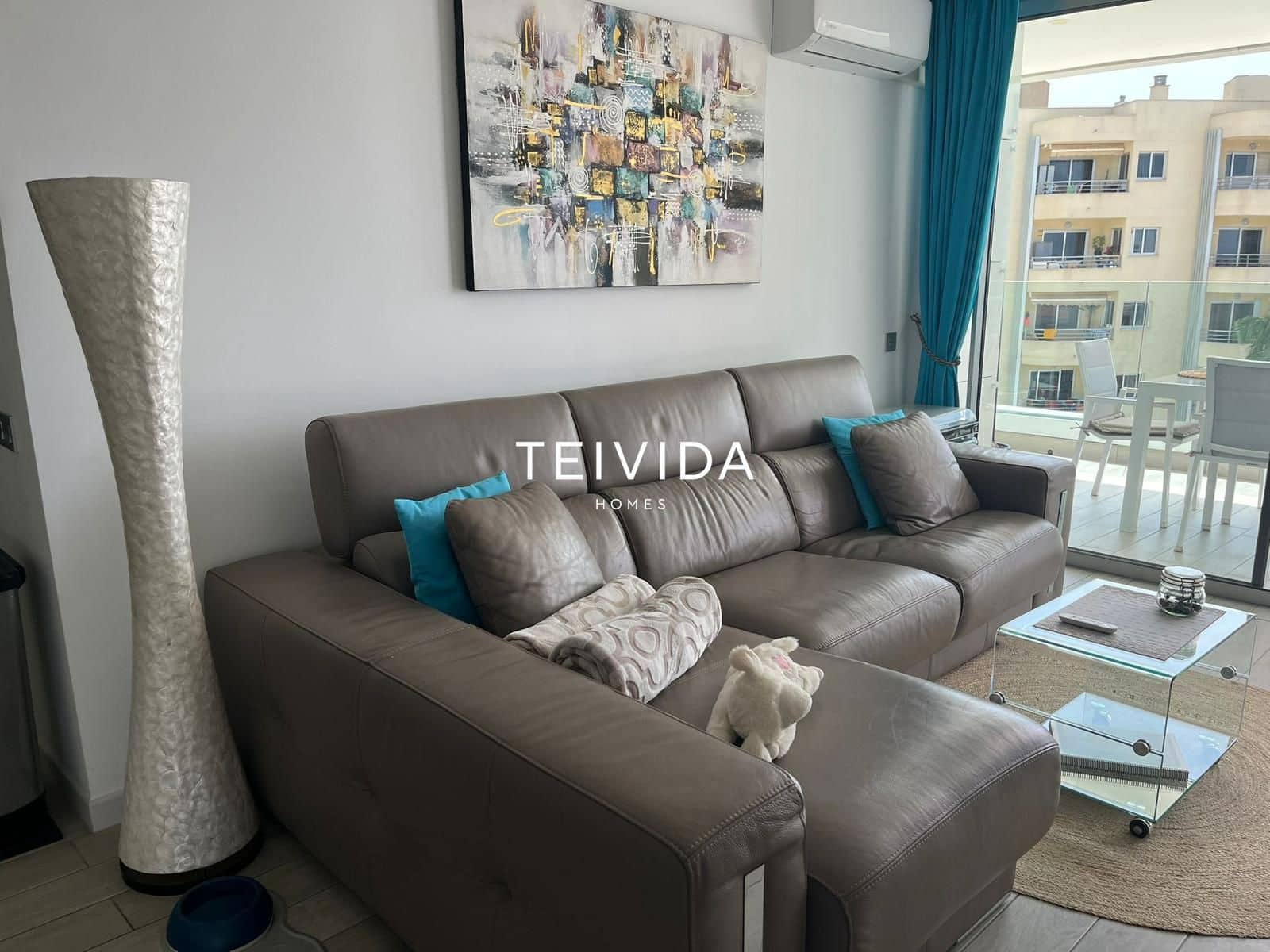 2 bedroom Flat for sale in Playa Paraiso with pool garage - € 650,000 (Ref: 10079928)