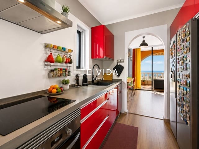 Casa de 4 habitaciones en San Eugenio, Adeje en venta con garaje - 639.000 € (Ref: 10079930)