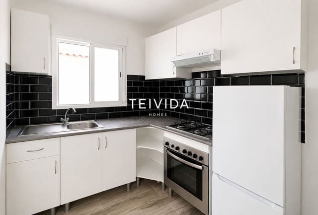 8 slaapkamer Villa te koop in Güímar met zwembad - € 850.000 (Ref: 10079931)