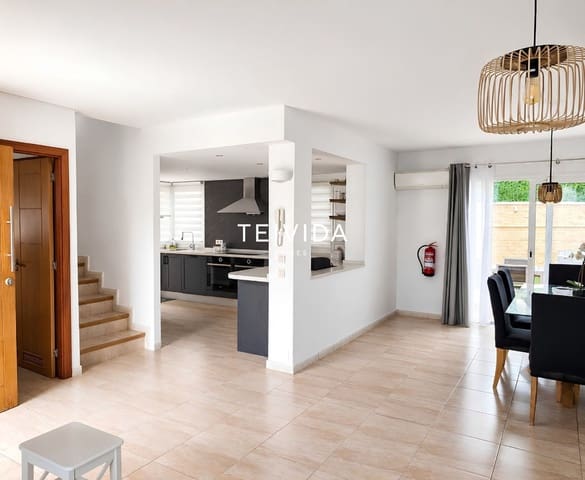 3 slaapkamer Huis te koop in El Madroñal, Adeje met zwembad garage - € 799.000 (Ref: 10090975)