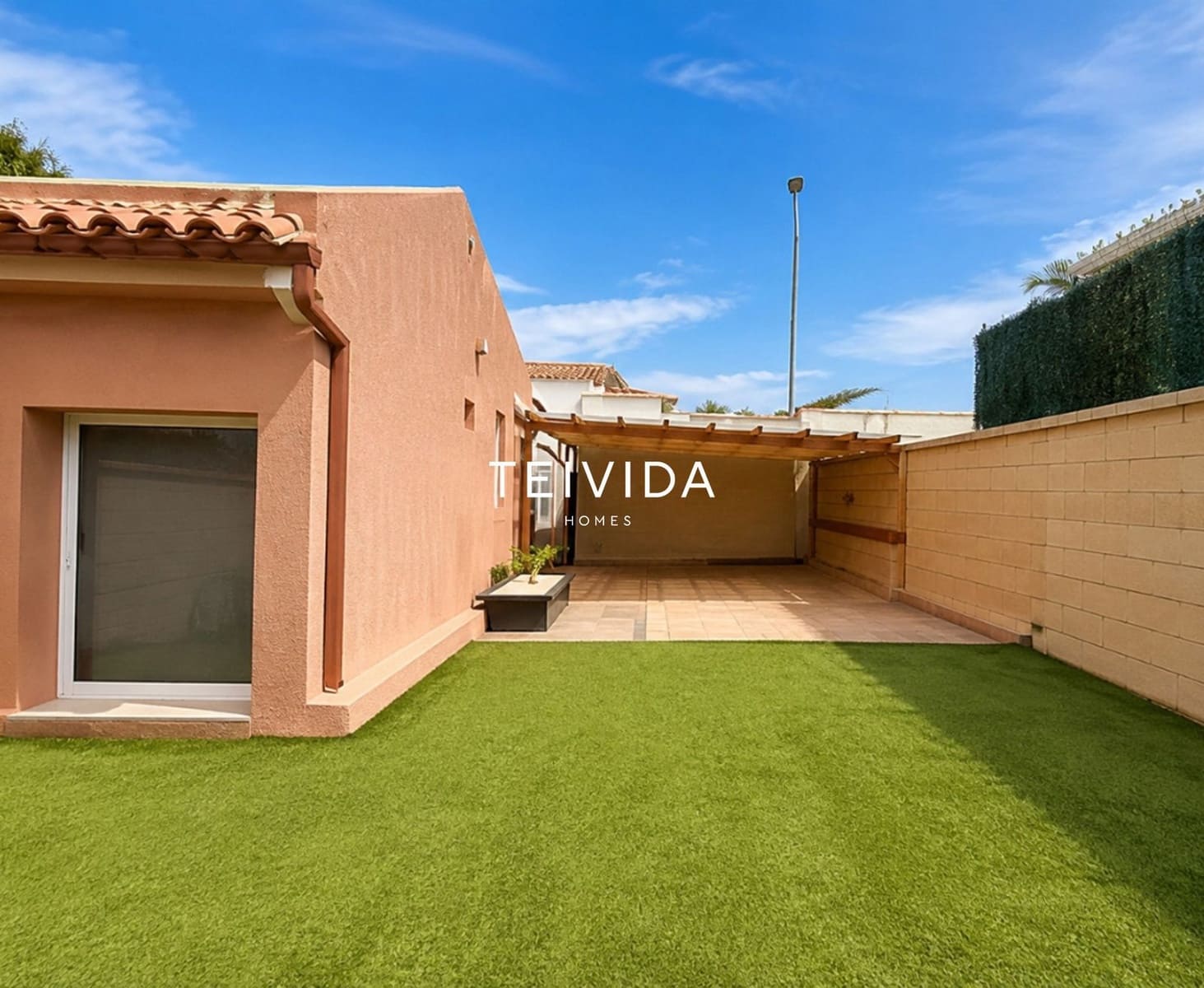 3 sovrum Hus till salu i El Madronal med pool garage - 799 000 € (Ref: 10090975)