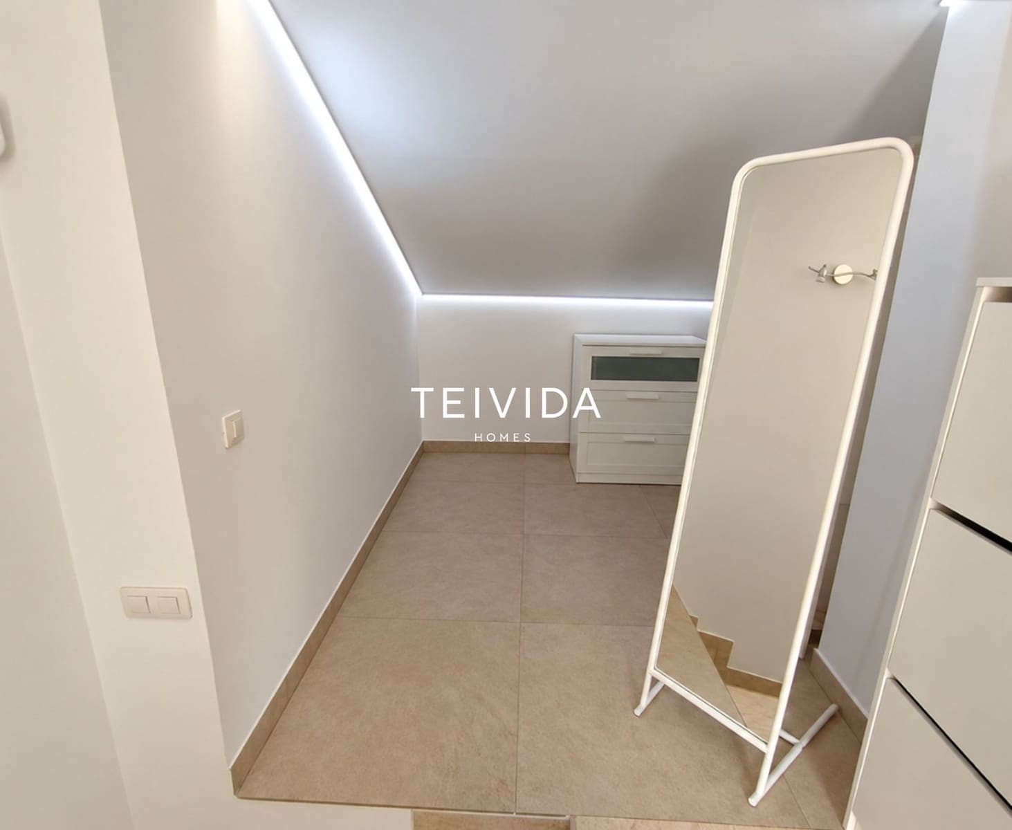 3 chambre Maison de Ville à vendre à Llano del Camello avec piscine garage - 370 000 € (Ref: 10098947)