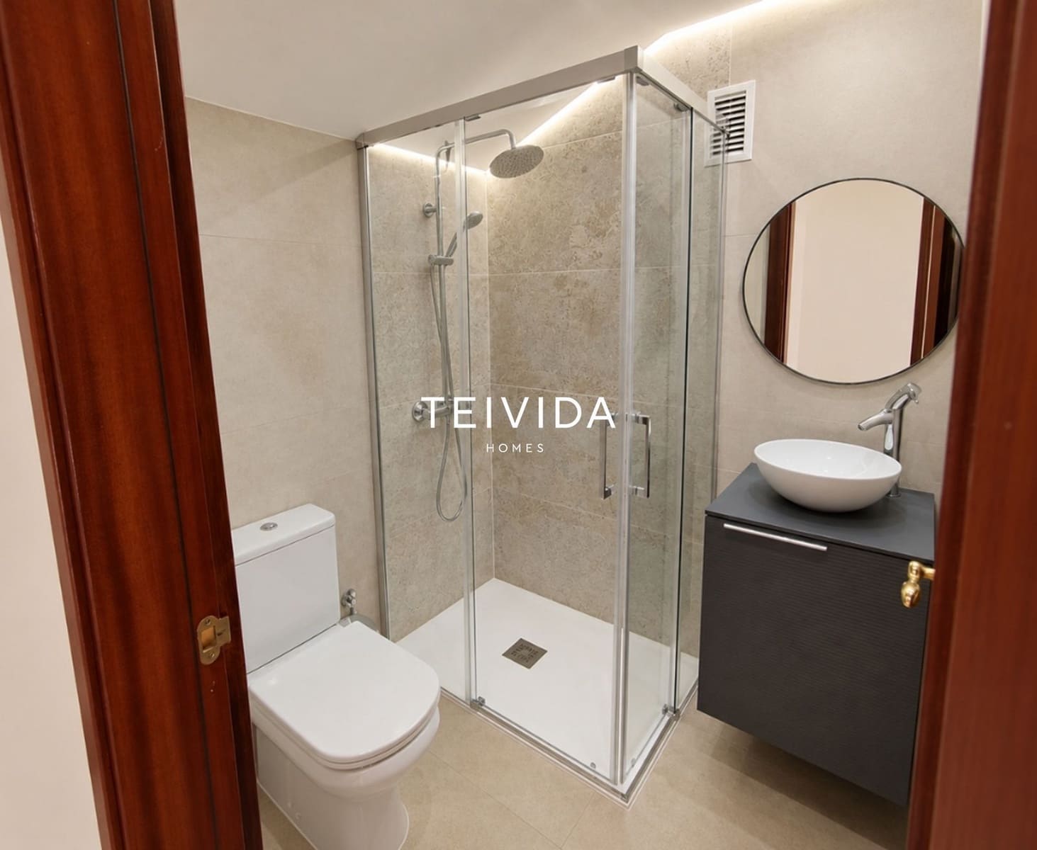 3 chambre Maison de Ville à vendre à Llano del Camello avec piscine garage - 370 000 € (Ref: 10098947)