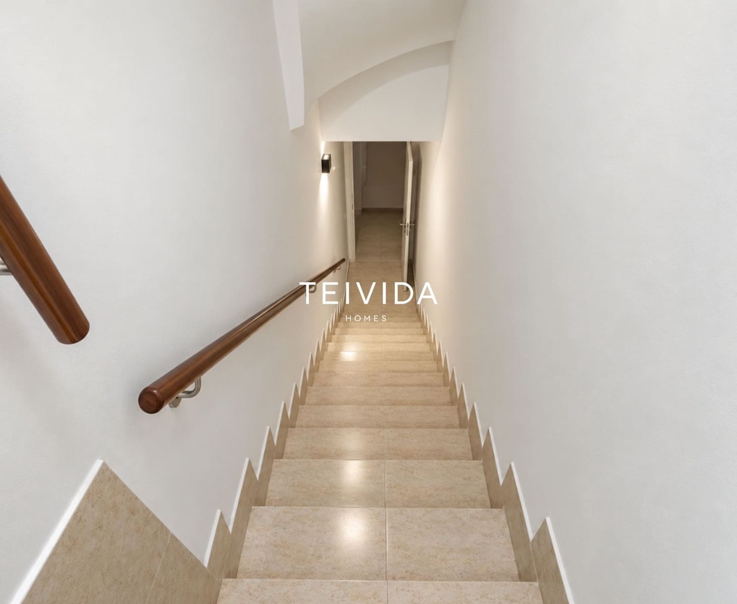 3 chambre Maison de Ville à vendre à Llano del Camello avec piscine garage - 370 000 € (Ref: 10098947)
