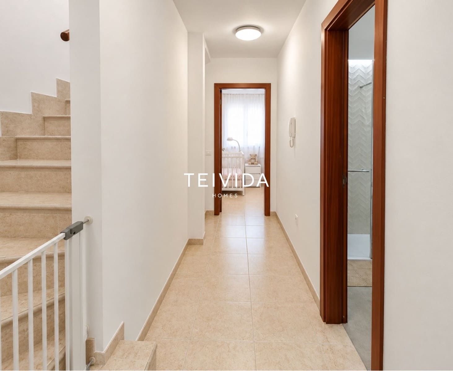 3 chambre Maison de Ville à vendre à Llano del Camello avec piscine garage - 370 000 € (Ref: 10098947)