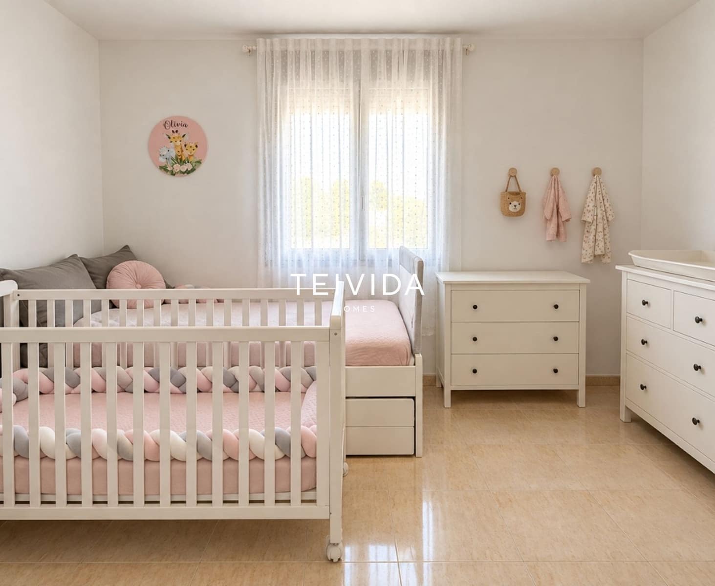 3 chambre Maison de Ville à vendre à Llano del Camello avec piscine garage - 370 000 € (Ref: 10098947)