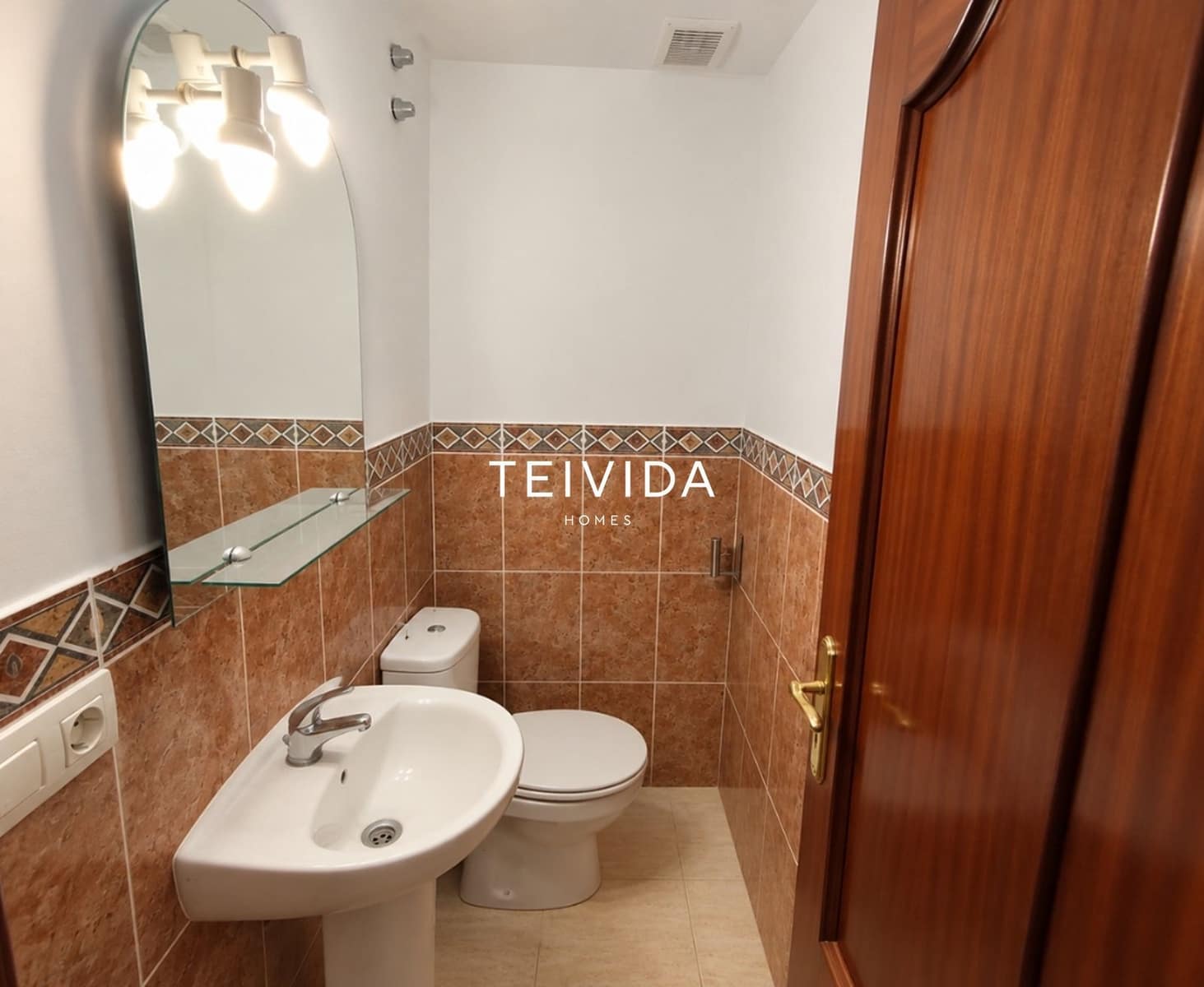 3 chambre Maison de Ville à vendre à Llano del Camello avec piscine garage - 370 000 € (Ref: 10098947)