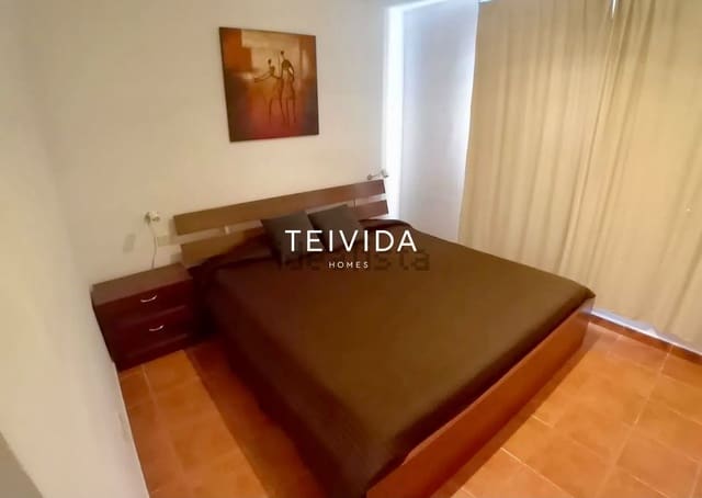Appartement de 2 chambres à louer à La Quinta, Santa Ursula avec piscine garage - 975 € (Ref: 10118666)