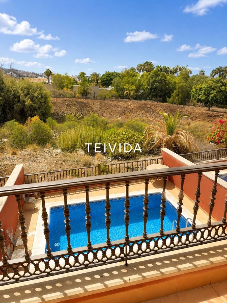 3 sovrum Hus till salu i Playa del Duque med pool garage - 1 200 000 € (Ref: 10125124)