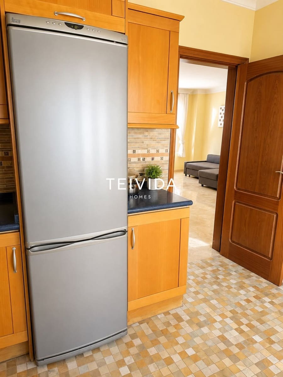 3 sovrum Hus till salu i Playa del Duque med pool garage - 1 200 000 € (Ref: 10125124)