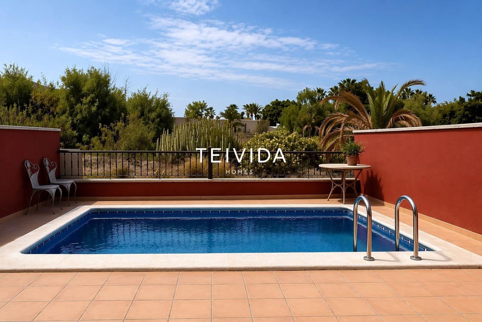 3 sovrum Hus till salu i Playa del Duque med pool garage - 1 200 000 € (Ref: 10125124)