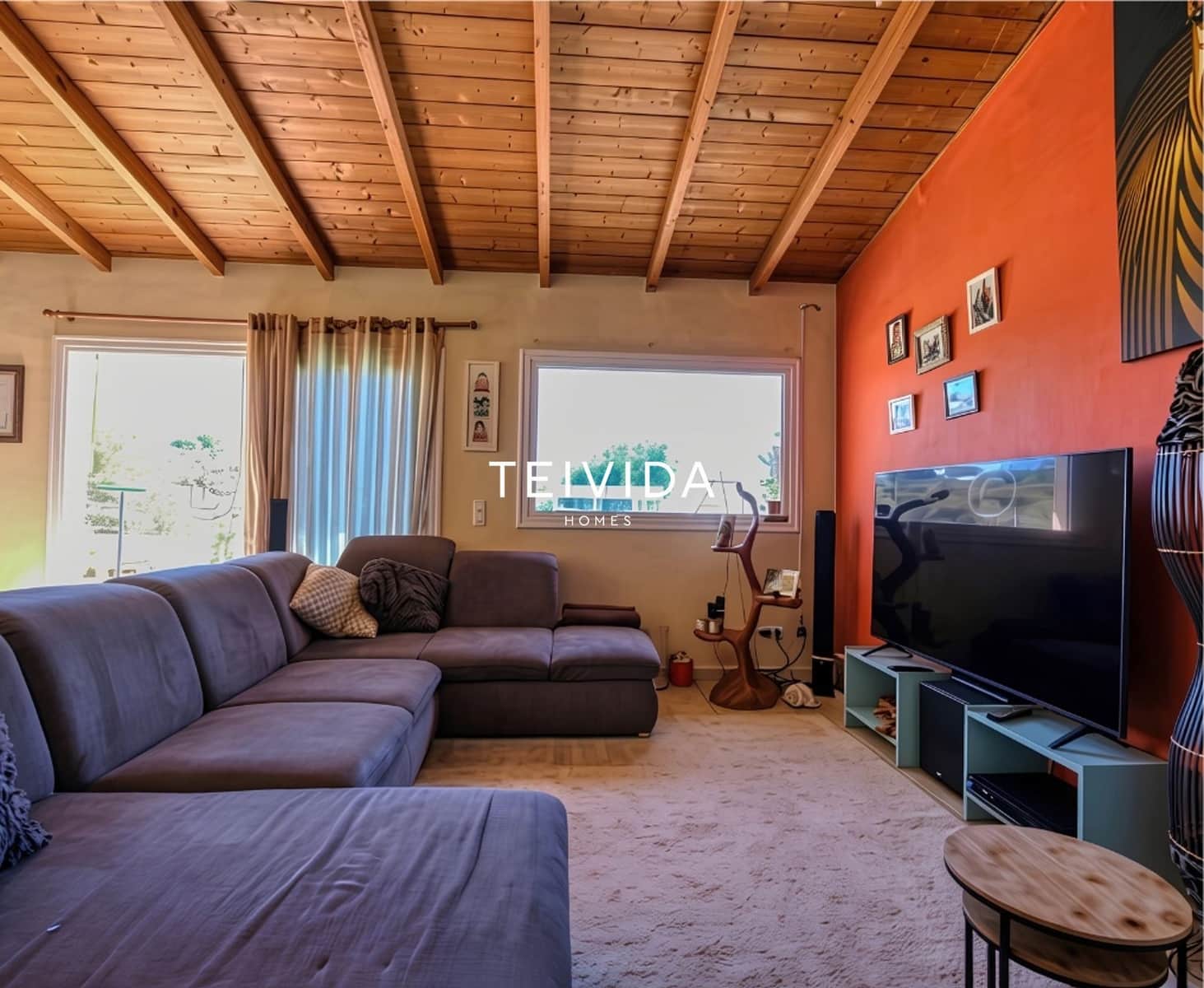 6 bedroom Villa for sale in San Miguel de Abona with pool garage - € 820,000 (Ref: 10136407)